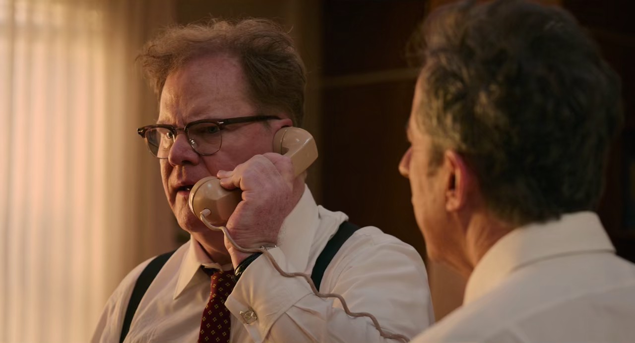 Unfrosted (2024) NF WEB-DL Hindi + English 720p 10bit x265 HEVC DDP 5.1 ESub.mkv.0004